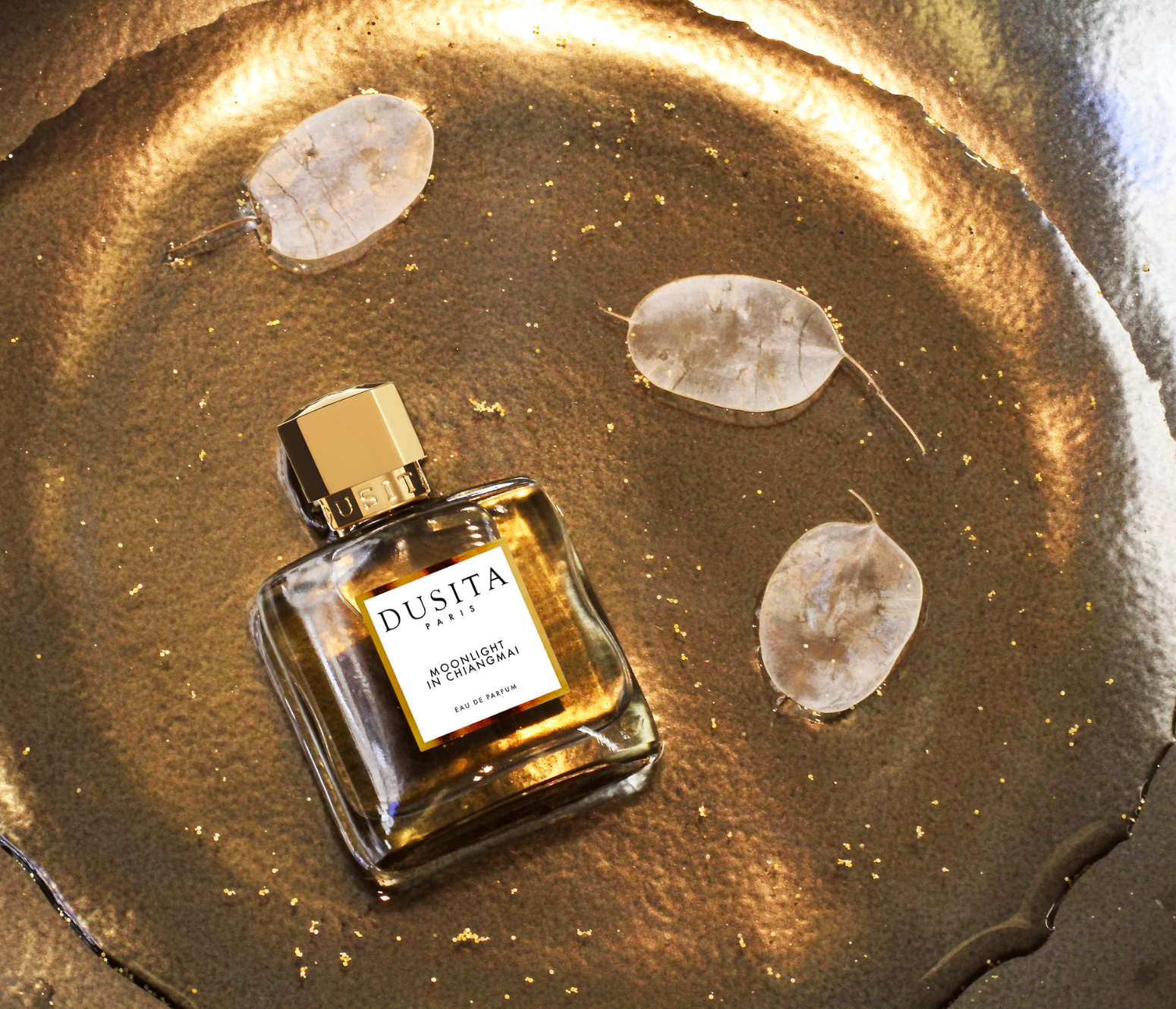 The DUSITA Moonlight in Chiangmai ＆ カムテクト 3本 Fragrant
